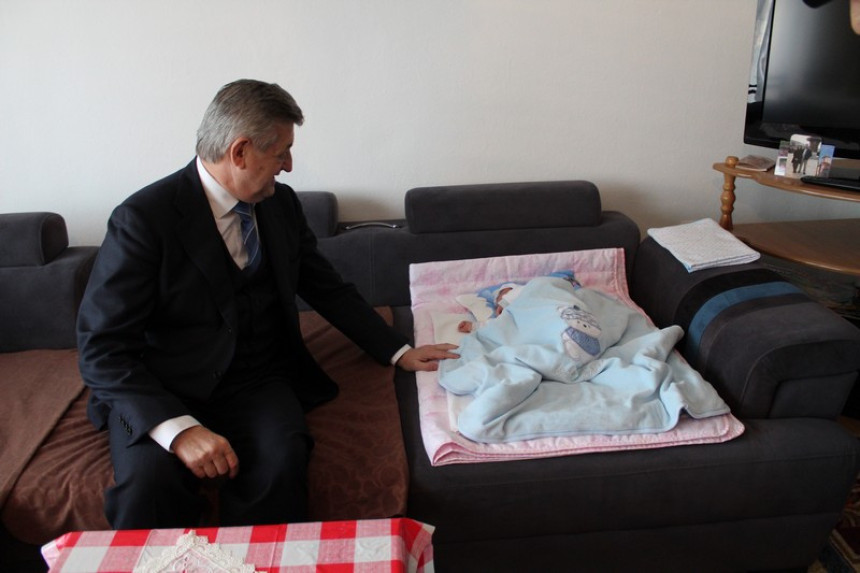 Darivanje za prvu bebu u Bijeljini