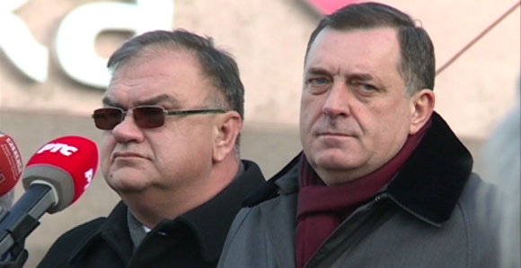 Dodik Ivaniću: Dovedi vojnike