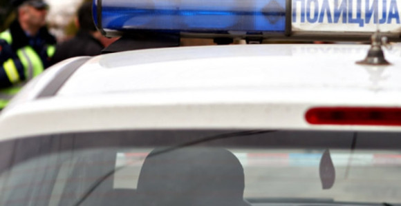 BN: Zapaljen auto na parkingu