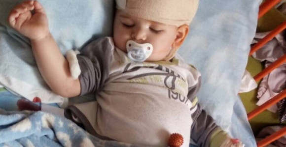 Mali Aleksandar smješten na kliniku