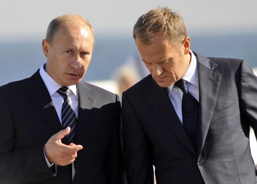 О чему су причали Путин и Туск?