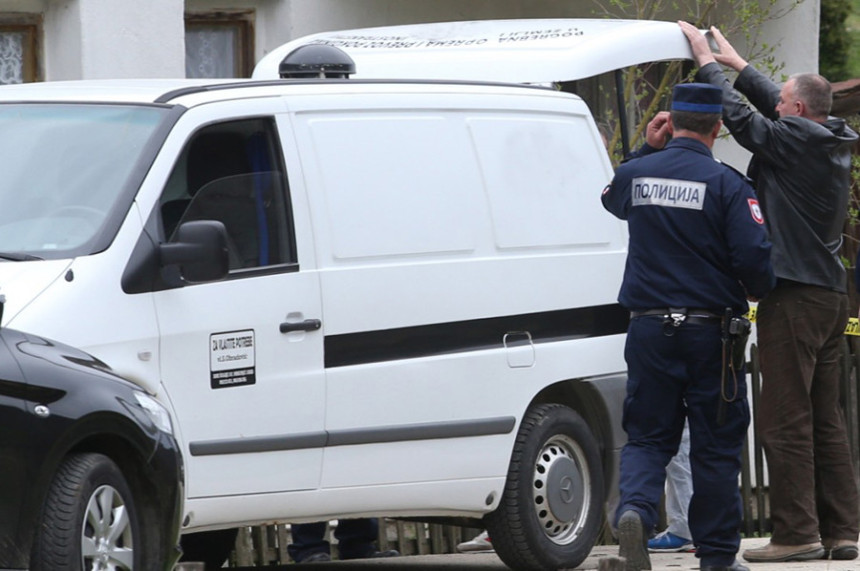 Gradiška: Pas jeo mrtvog vlasnika