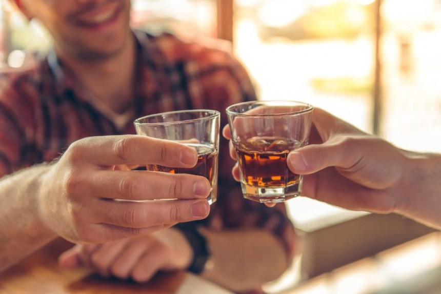 Конзумирање алкохола изазива напад панике