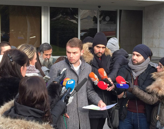 Хапсе ме као да припадам  Ал-Каиди