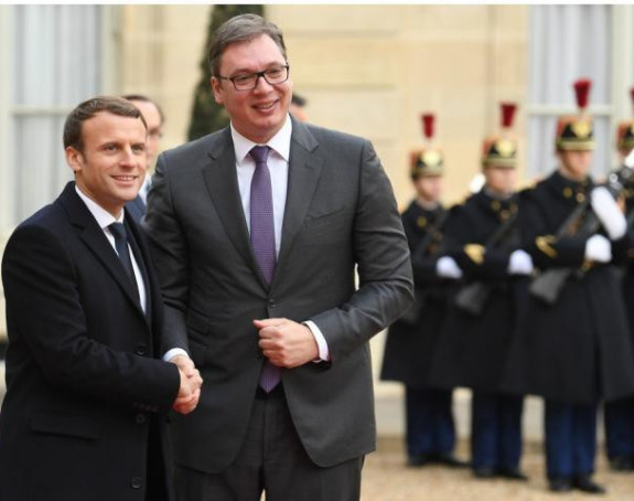 Šta je Makron poručio Vučiću