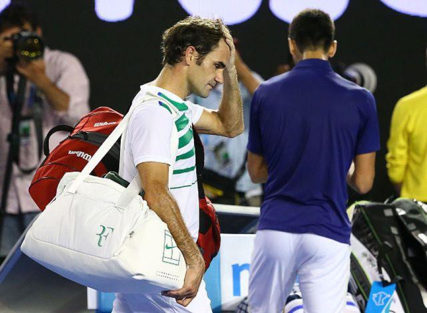 Federer povrijedio koleno u parku sa djecom?!