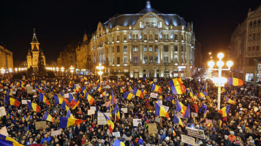 Румунска влада о повлачењу уредбе