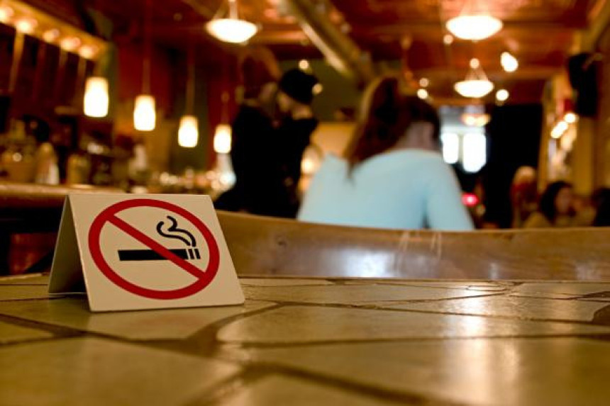 Стиже ли у 2018. забрана пушења?