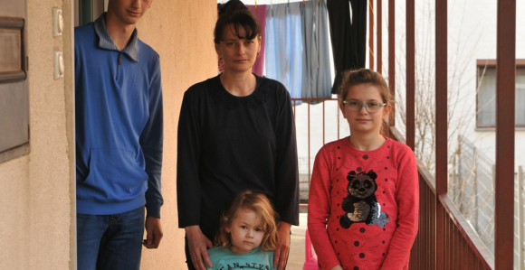 Porodica živi od socijalne pomoći