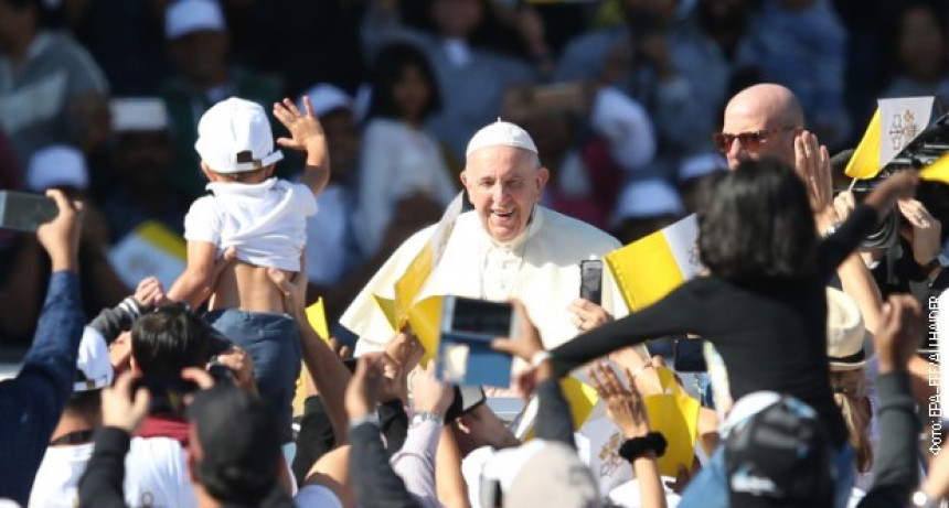 Папа одржао мису у Абу Дабију 