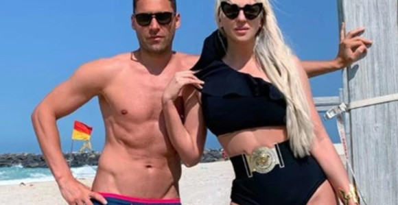 Jelena pokazuje skupe poklone