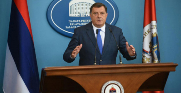 Crnadak funkciju u SM zloupotrebljava 