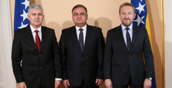 Pisma stigla u Hag, čeka se odluka suda