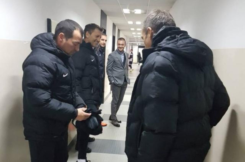 Partizan "demantuje" glasine!