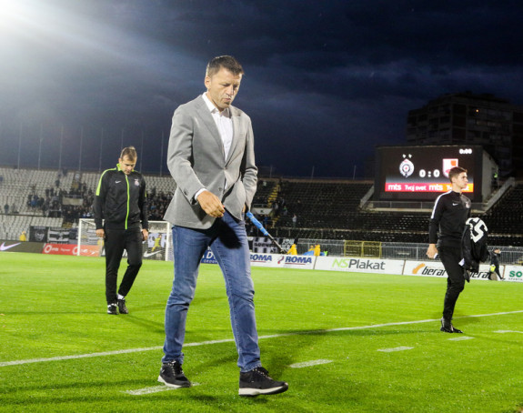 Đukić ostaje i dalje trener Partizana...!