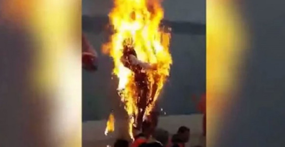 Spalili lutku sa likom Pupovca