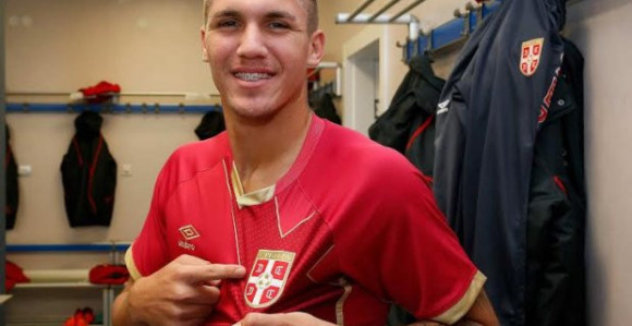 Možete li ovo da zamislite?! Brazil otima štopera Srbiji!