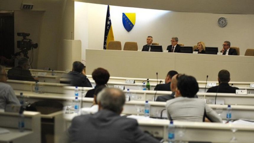 Za MMF i pare patriotizm sporedan!?