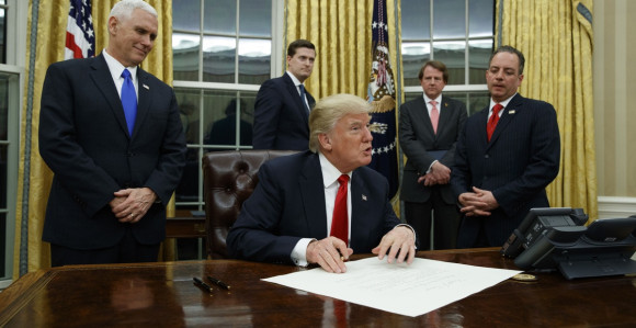 Žuri da obustavi Obamine zakone