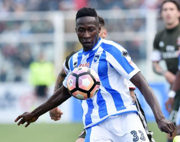 Rizikovao život zbog fudbala, a učio ga preko TV...!