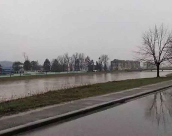 Žena htjela da skoči s mosta