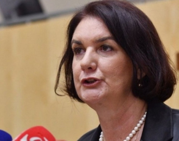 Tadić zaposlila kćerku i sestru