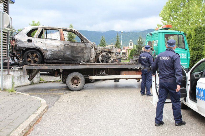 Ko je zapalio auto vlasnika BIG radija?!