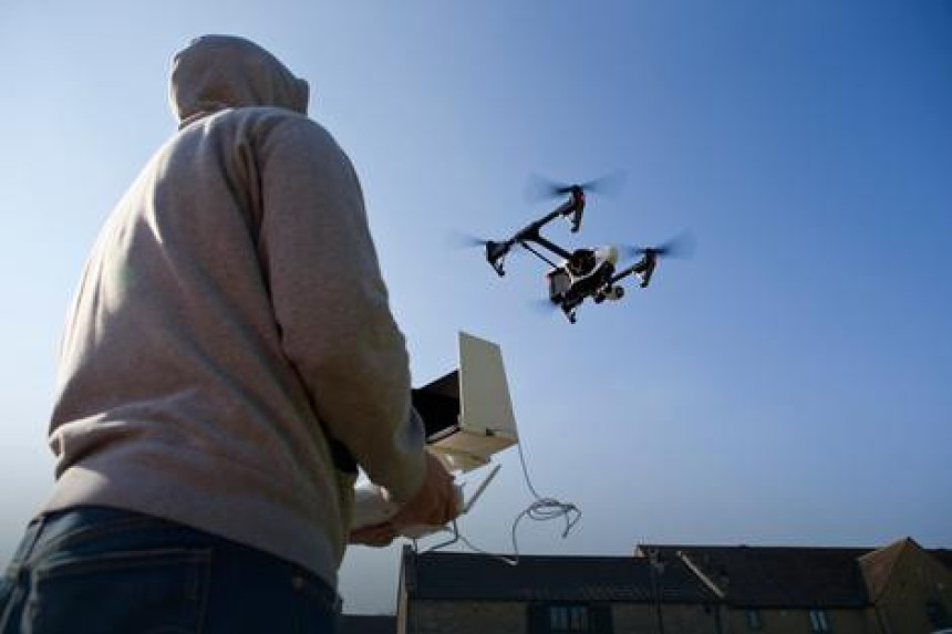 ''Trke dronova'' postaju novi masovni sport?!