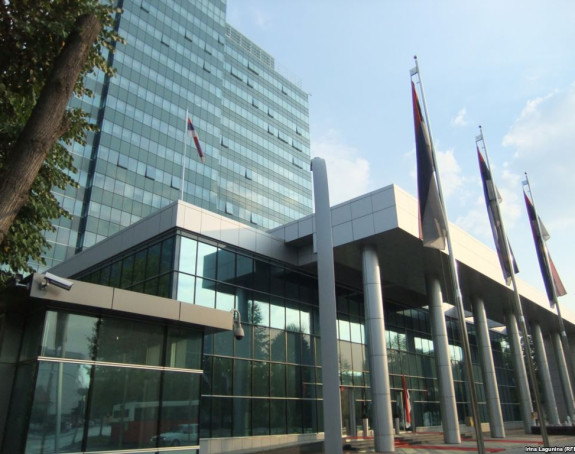 Republika Srpska se sve skuplje zadužuje