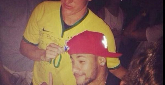 Švajni otkrio koga bi rado video u dresu Bajerna!