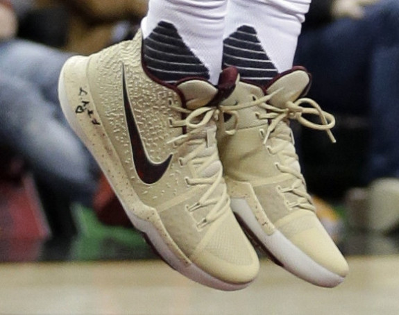 NBA, patike i MILIONI: Modeli skupi kao poeni!