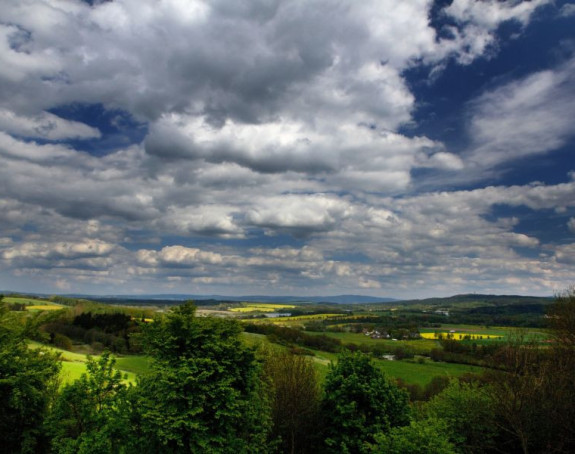 Svježe, oblačno i nestabilno vrijeme
