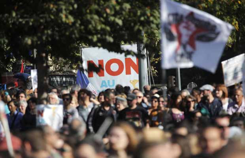 U Parizu protest protiv vlade