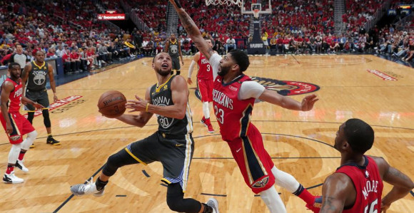 Pelikansi srušili šampiona, Hjuston demolirao Jutu!