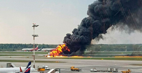 Ужас: 13 мртвих у пожару у авиону