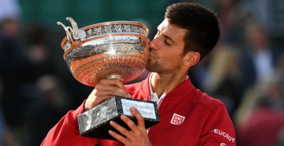Mediji u regionu i svijetu: Novak je vladar tenisa! Ful haus, Sveti gral, Novak u klubu legendi...!