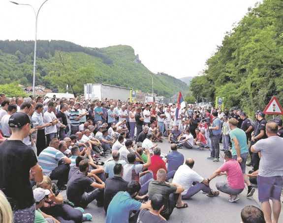 Malinari prekinuli protest