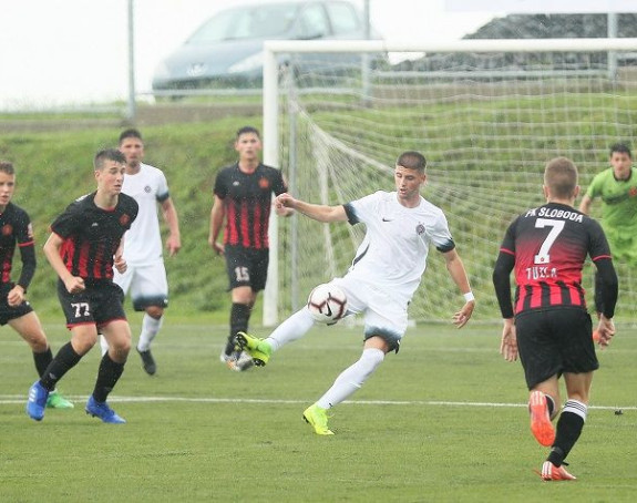 Куп пријатељства: Пред Партизаном пала и Слобода!