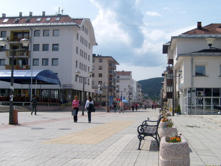 Načelnik poziva na neplaćanje poreza