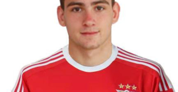 Andrija Živković je novi igrač Benfike!