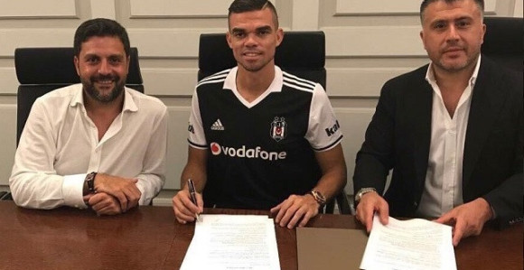 Zvanično: Pepe potpisao za Bešiktaš!