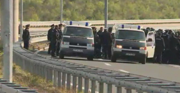 Borci ponovo blokirali prelaz