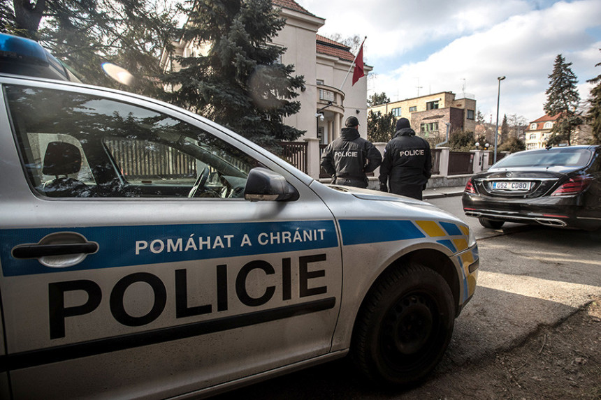Eksplozija vozila: Stradala tri lica