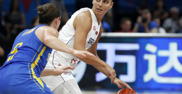 Ani Dabović pukla kost, ali učiniće sve da igra!