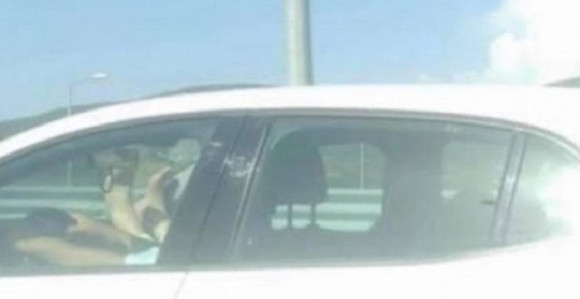 Ministar držao noge na braniku 