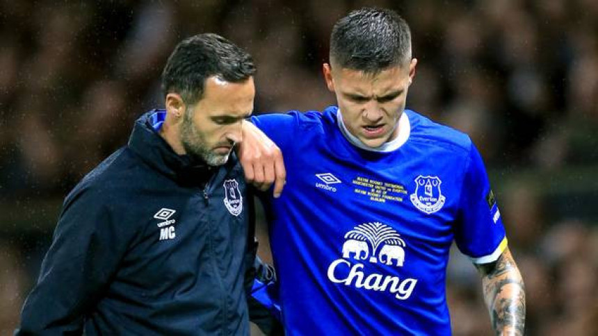 Šteta! Muhamed Bešić bez fudbala pola godine!