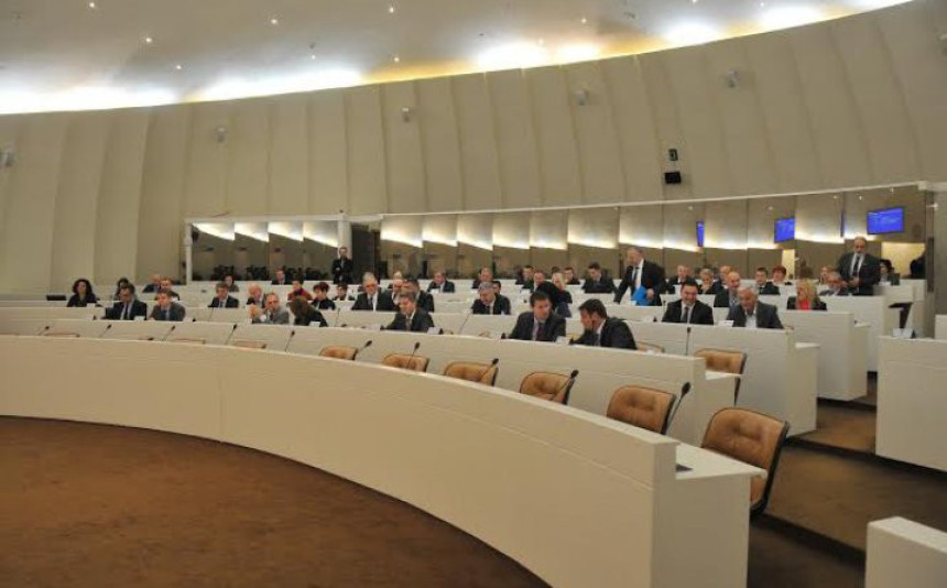 Пракса: Расипништво парламентараца БиХ