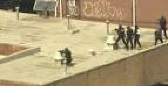 SAD: Beskućnik oteo vlasnike zgrade