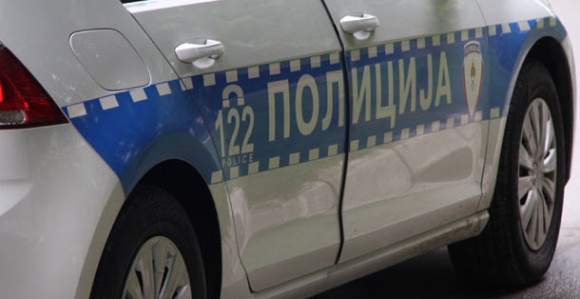 Laktaši: Udario autom motoristu, pa pobjegao