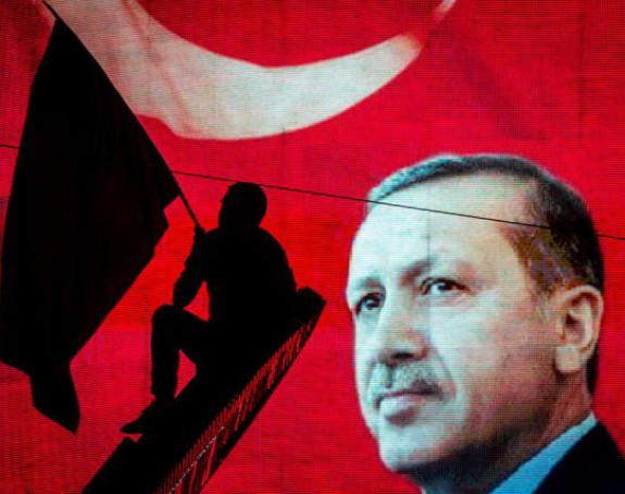 Erdogan u toku puča izbjegao smrt dva puta